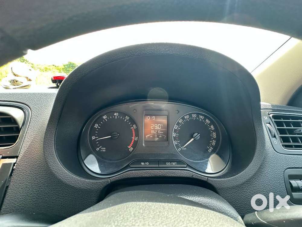 Skoda Rapid 1.6 Mpi  Mint Condition  Fully Refreshed