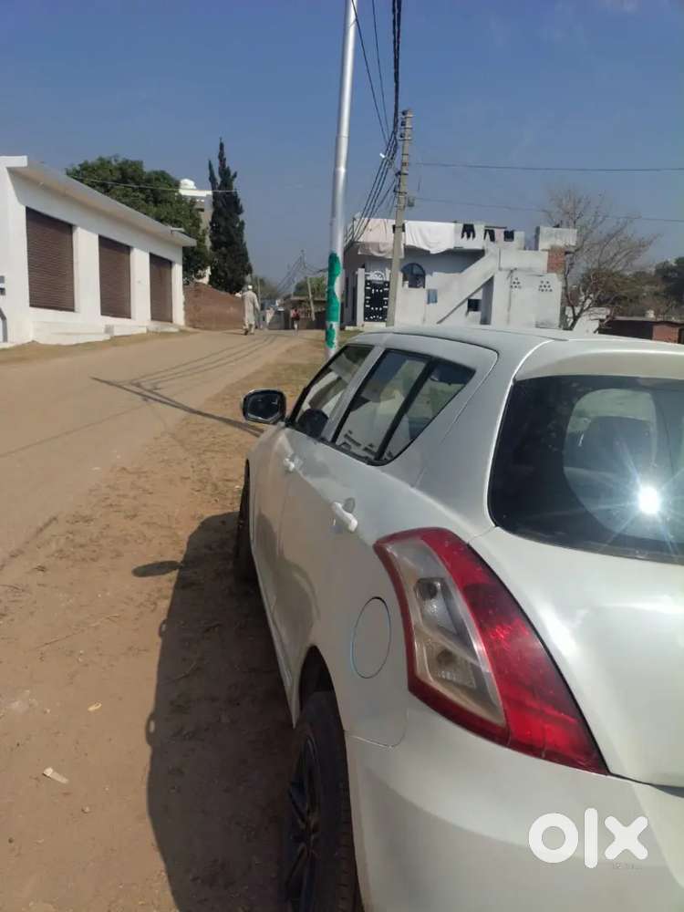 Maruti Suzuki Swift 2014 Petrol 82000 Km Driven