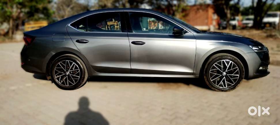 Skoda Octavia 2.0 L K Tsi At, 2022, Petrol