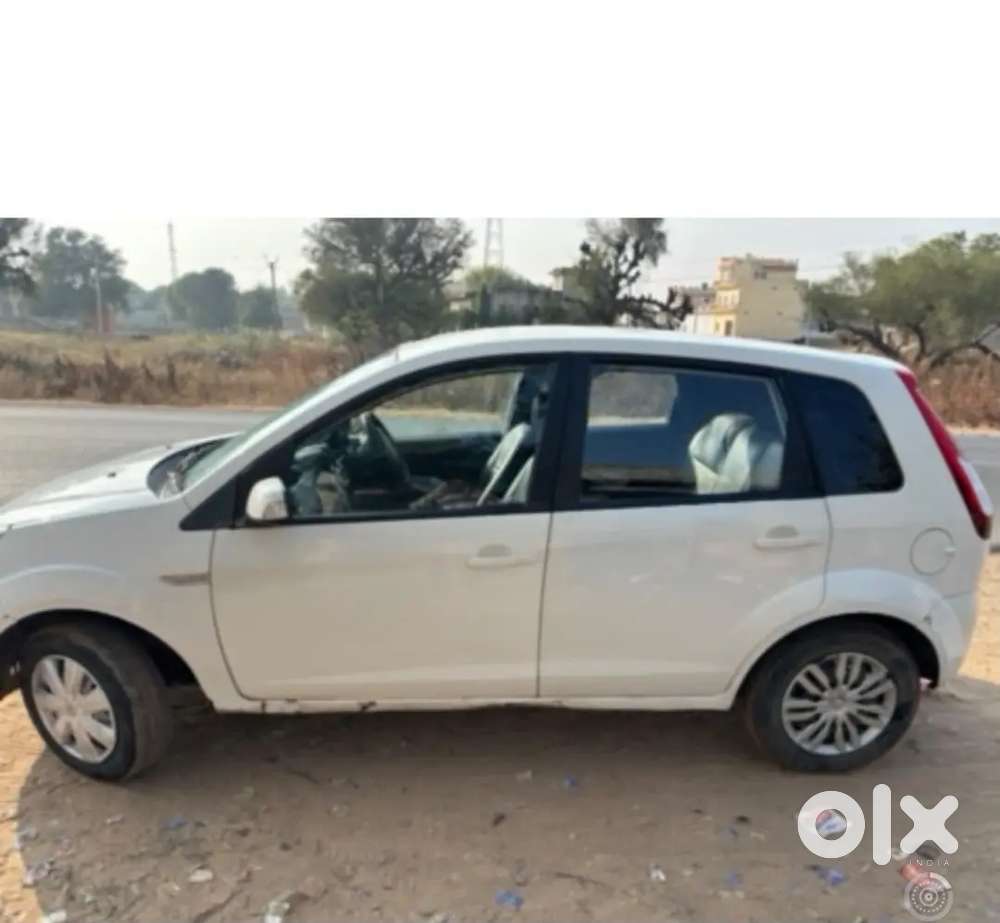 Ford Figo 1.5 Blu 2012