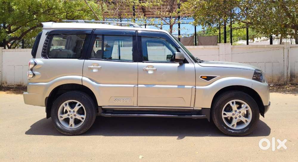 Mahindra Scorpio S10 7 Seater, 2015, Diesel