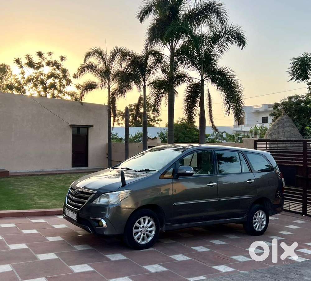 Toyota Innova 2012 Diesel Well Maintained