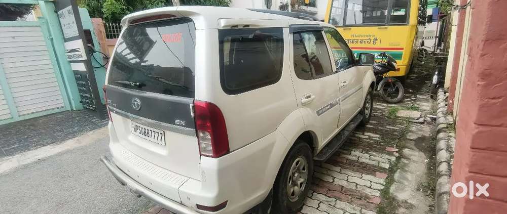 Tata Safari Storme 2017 With Average Of 15kmpl