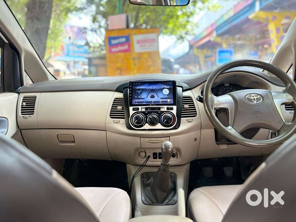 Toyota Innova 2.5 G (diesel) 8 Seater, 2014, Diesel