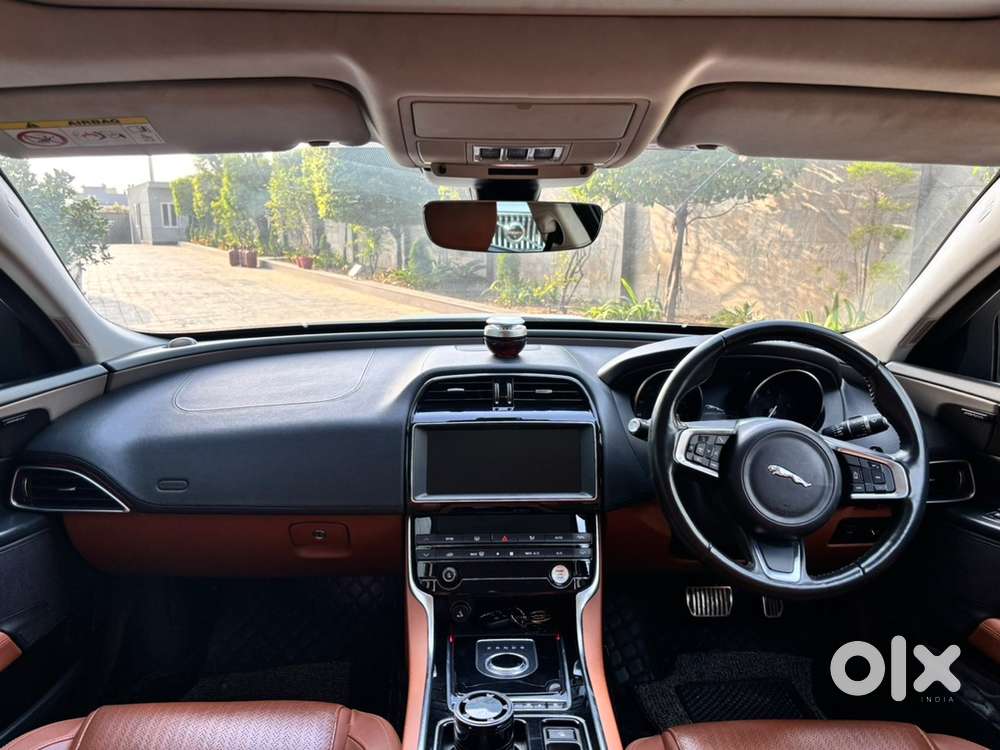 Jaguar Xe 2019 Petrol 27988 Km Driven