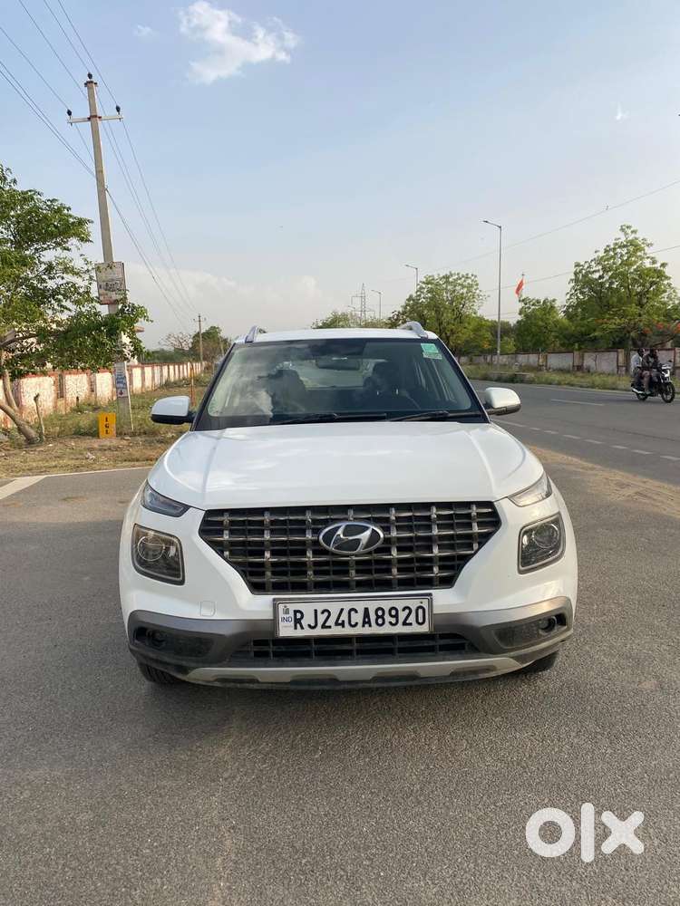 Hyundai Venue 1.2 S Plus, 2022, Petrol