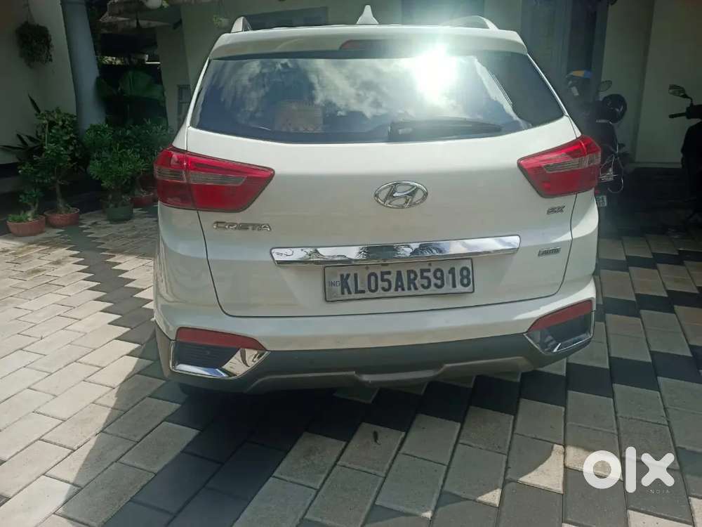 Hyundai Creta Polar White  1.6cc At 2018 Model 91k Driven