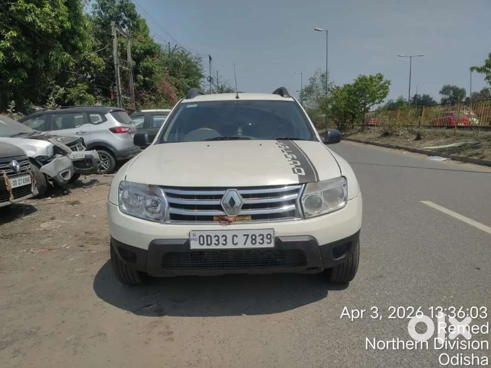 Renault Duster 2015 Petrol Well Maintained