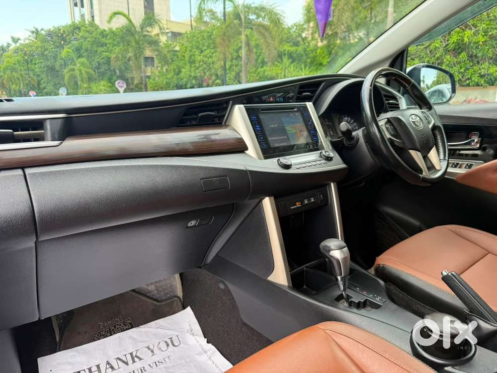 Toyota Innova Crysta Zx At 2016 Diesel Well Maintained