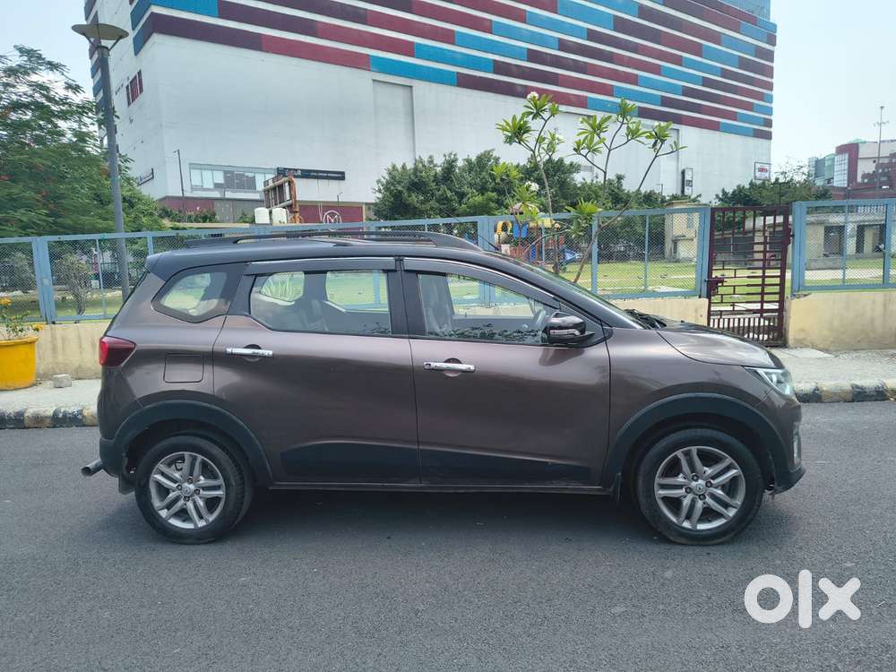 Renault Triber Rxz, 2021, Petrol