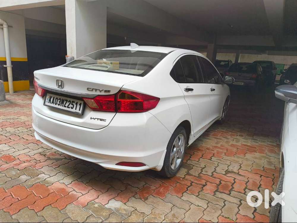 Honda City: 2016 Top End