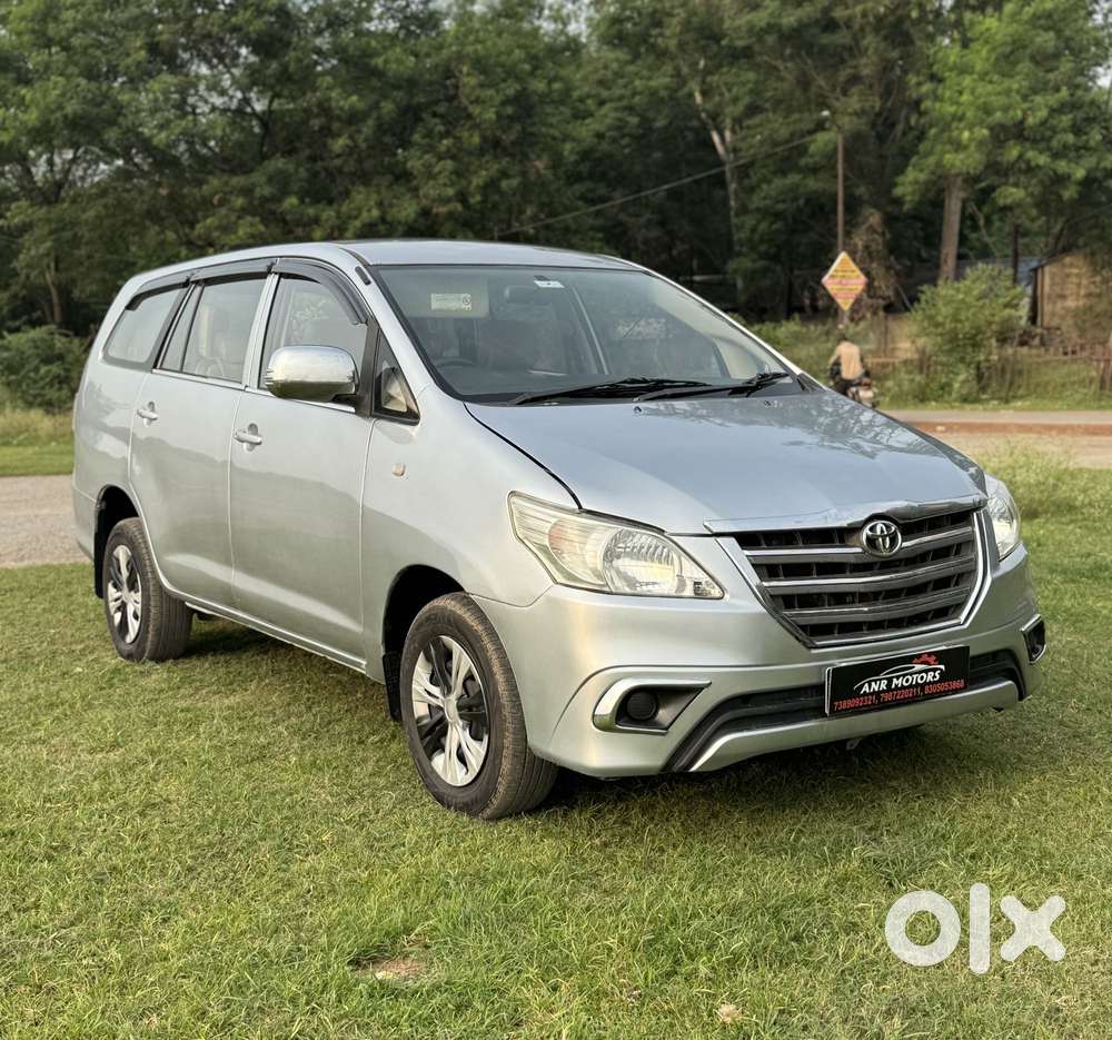 Toyota Innova 2.5 G (diesel) 8 Seater, 2015, Diesel