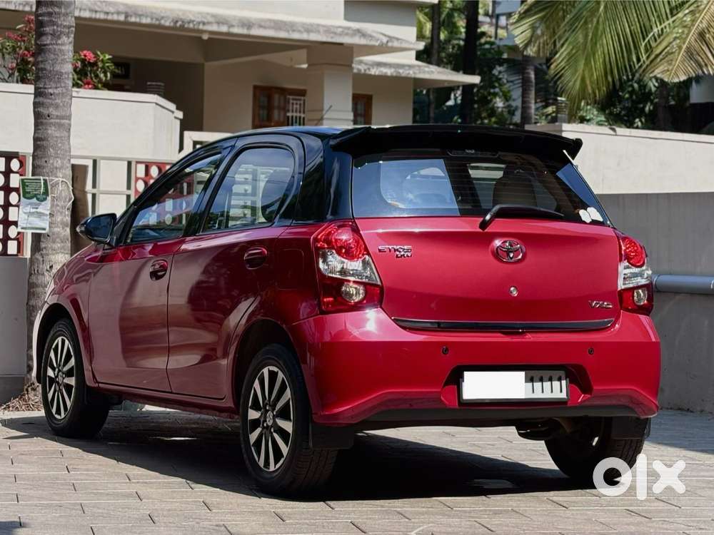 Toyota Etios Liva Vxd Dual Tone, 2018, Diesel