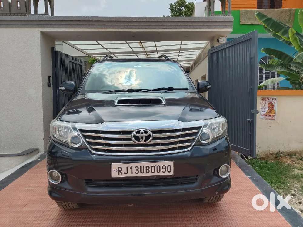 Toyota Fortuner Diesel 2012