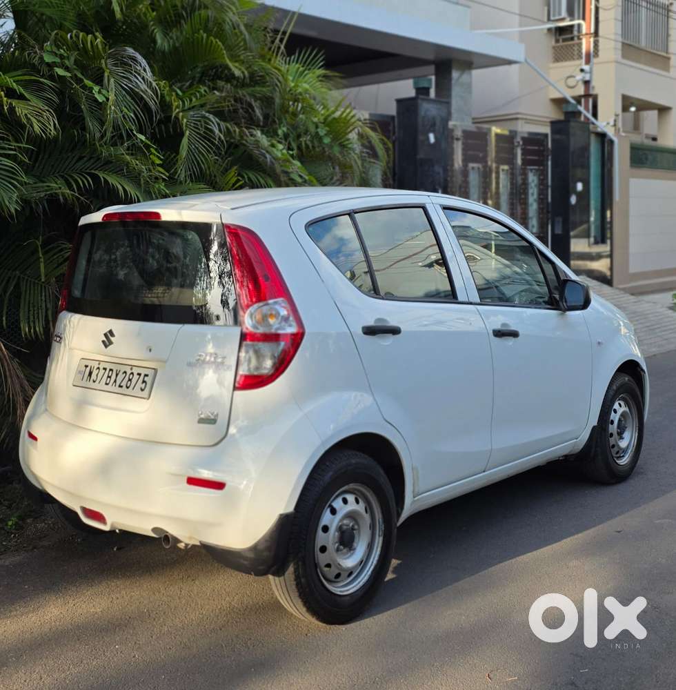Maruti Suzuki Ritz Lxi, 2012, Petrol