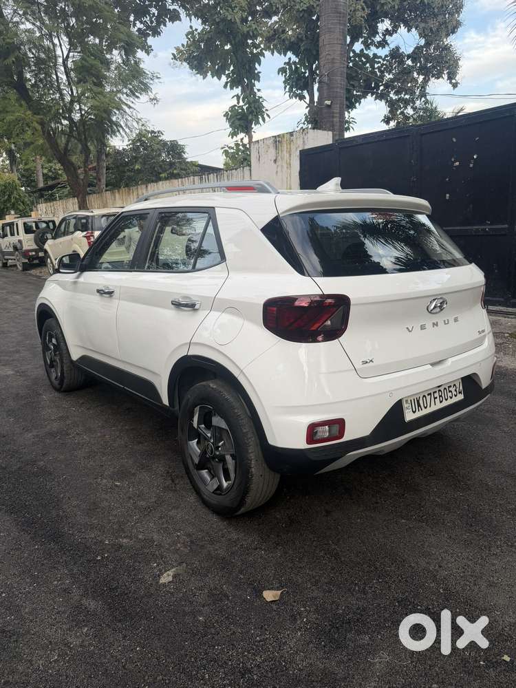Hyundai Venue 1.0 Sx Turbo Dct, 2021, Petrol