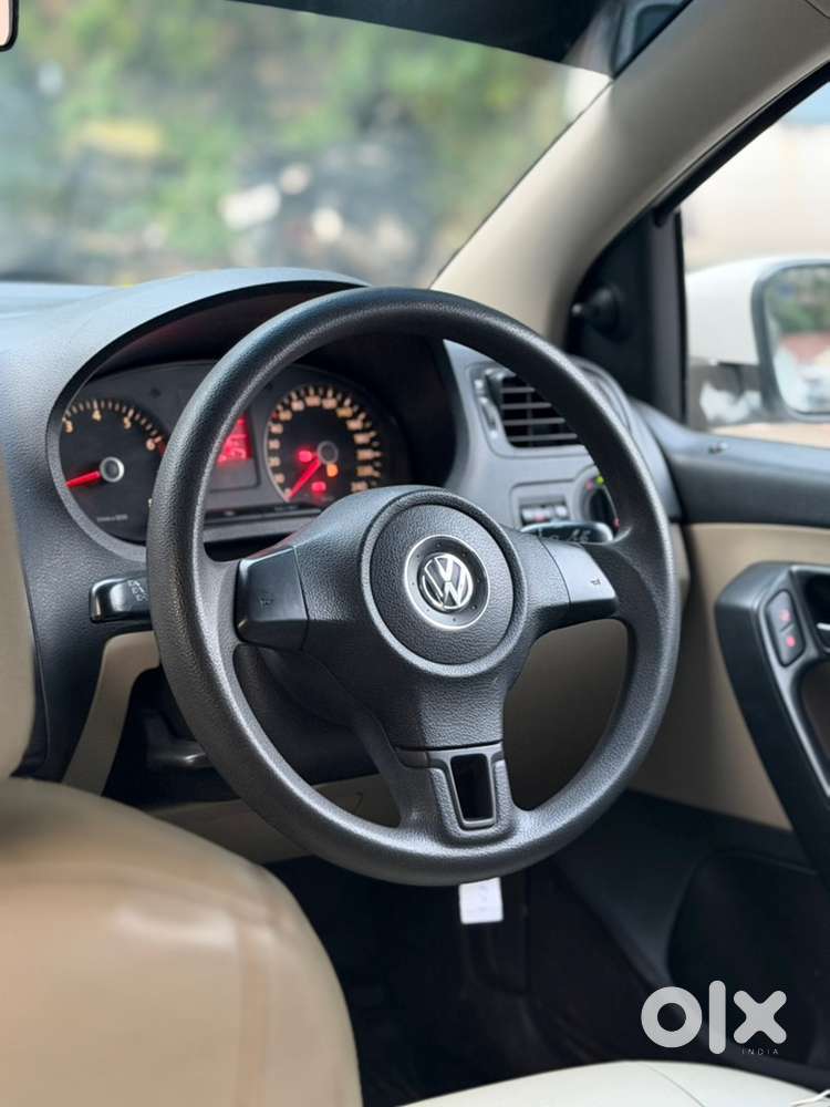 Volkswagen Polo Petrol 2010