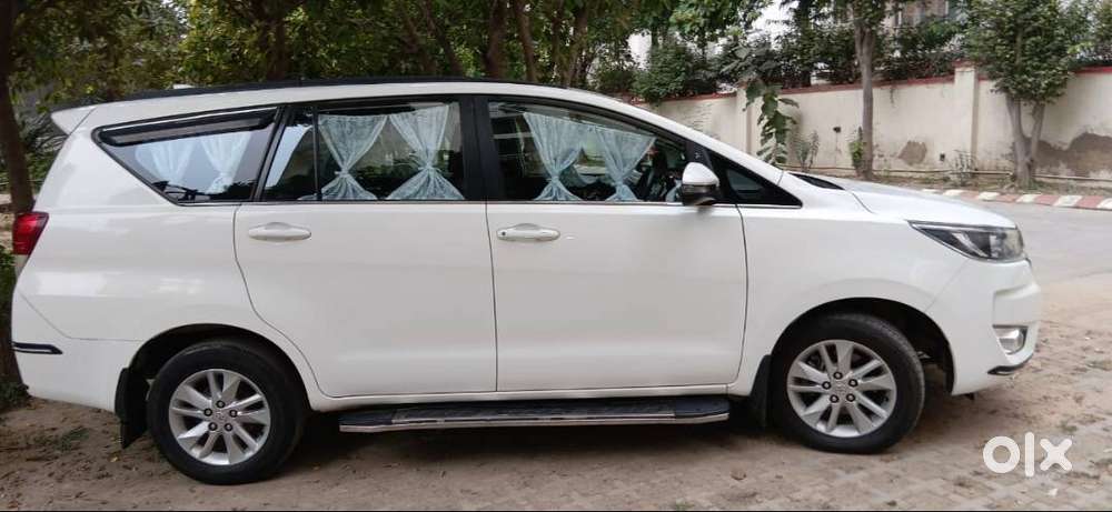 Toyota Innova Crysta 2023