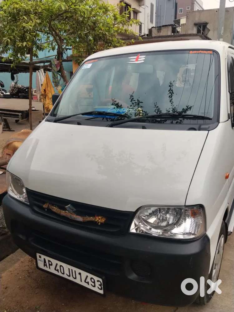 Urgent Sell Maruti Eeco White Colour Brand New Condition