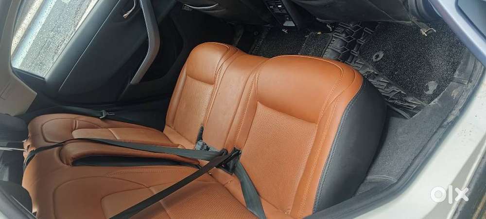 Tata Curvv Creative 1.2 Revotron Petrol 6mt, 2025, Petrol