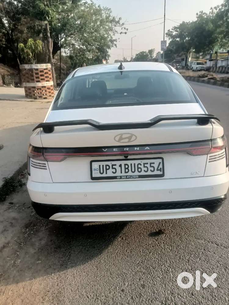 Hundai Verna Sx