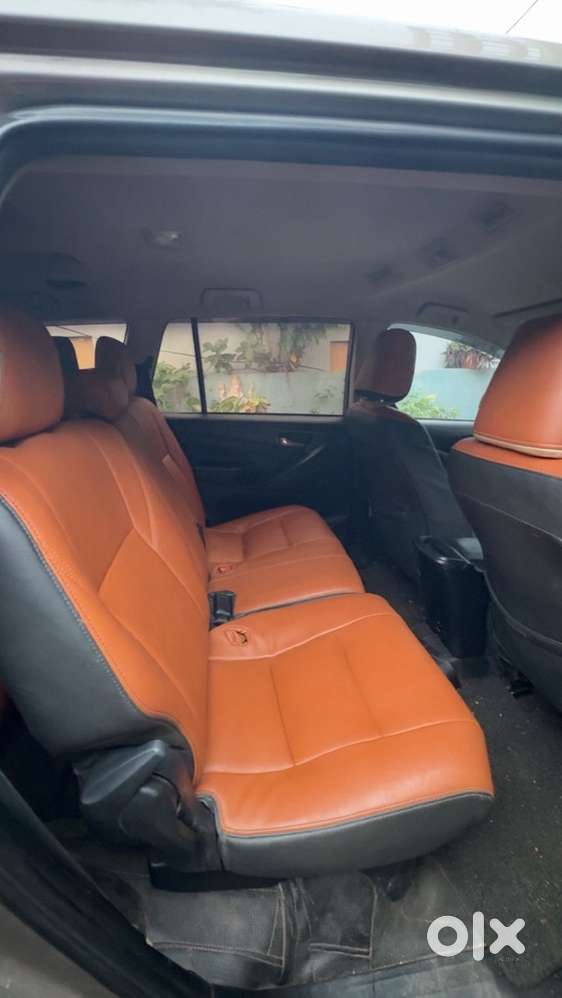 Toyota Innova Crysta 2016