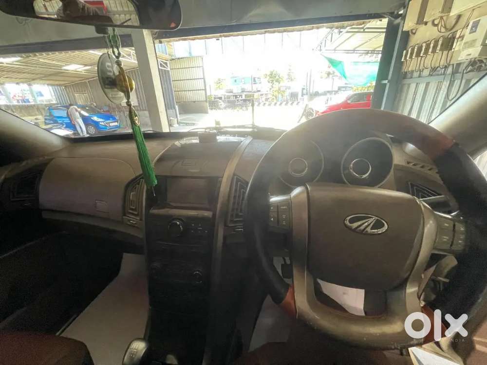 Mahindra Xuv500 2012 Diesel 130000 Km Driven