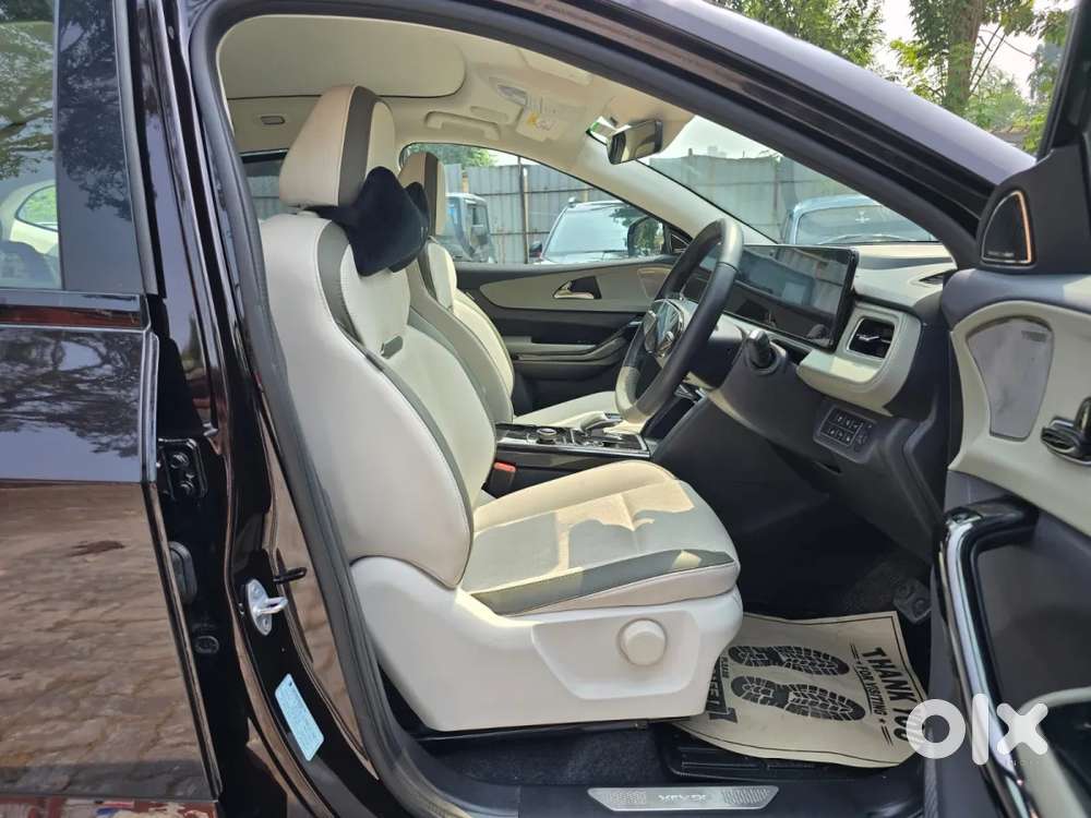 Mahindra Xev 9e Three B79 Kwh, 2026, Electric