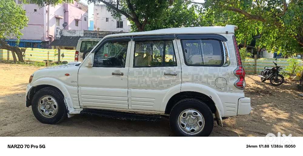 Owner 2
Engine Pakka Condition
Ac Working
Fc Upto 2027
Insurance Nil