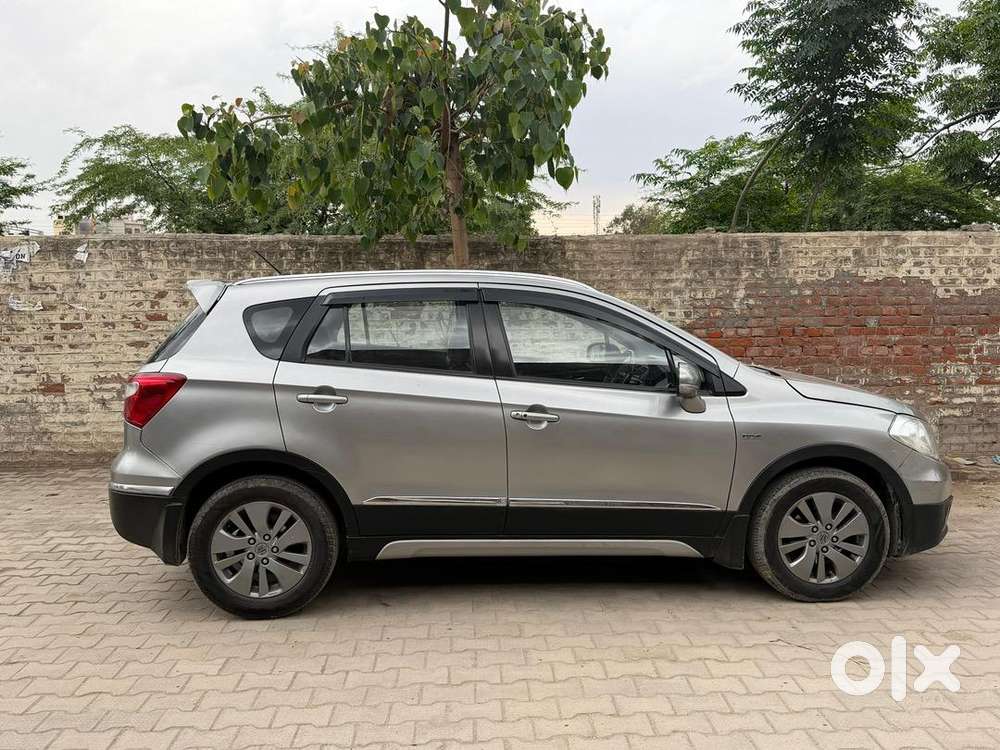Maruti Suzuki S-cross 2016 Diesel Well Maintained