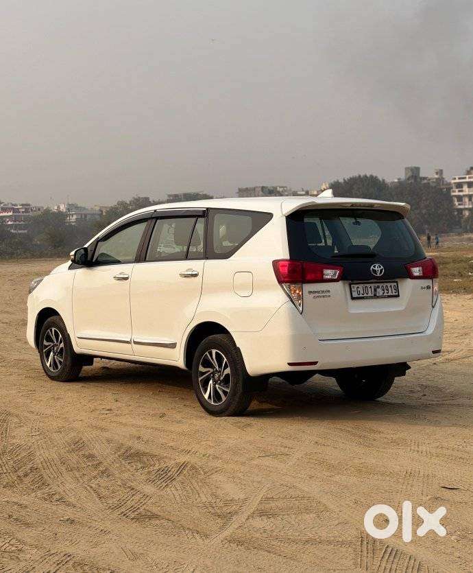 Toyota Innova Crysta