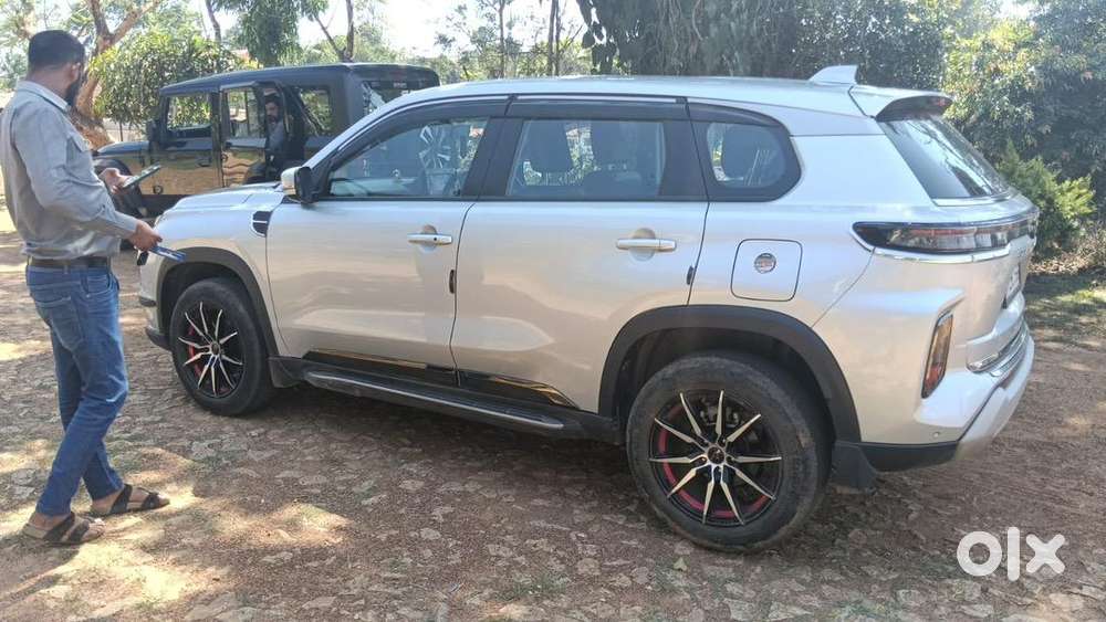 Maruti Suzuki Grand Vitara 2023 Petrol Well Maintained