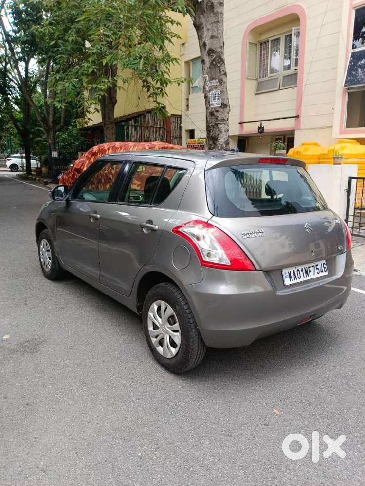 Maruti Suzuki Swift Vxi 1.2 Abs Bs-iv, 2015, Petrol