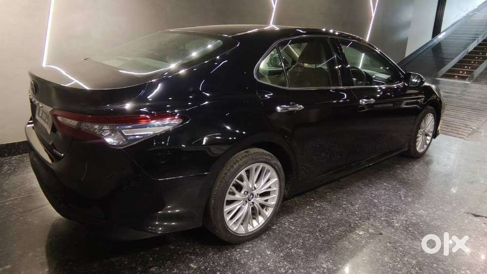 Toyota Camry 2.5 Hybrid, 2019, Petrol
