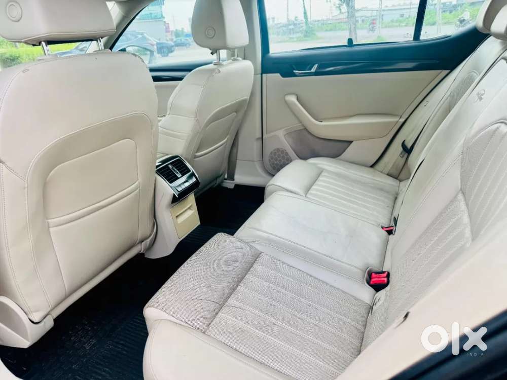 Skoda Superb Lk 2.0 Tdi At, 2018, Diesel