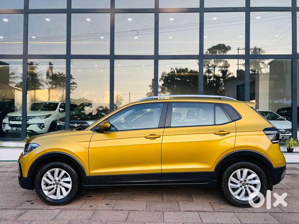 Volkswagen Taigun 1.0 Tsi Highline At, 2022, Petrol