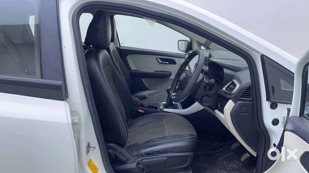 Tata Altroz Xz, 2021, Petrol