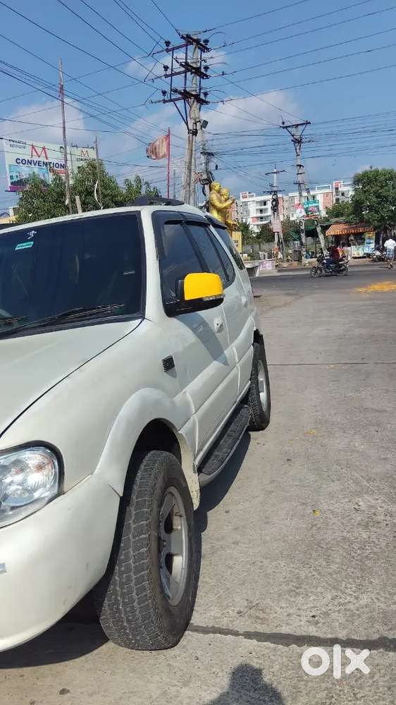 Tata Safari Dicor 2011