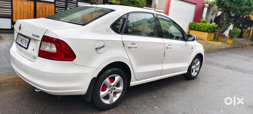Skoda Rapid 1.6 TDI Ambition Plus Alloy, 2014, Diesel