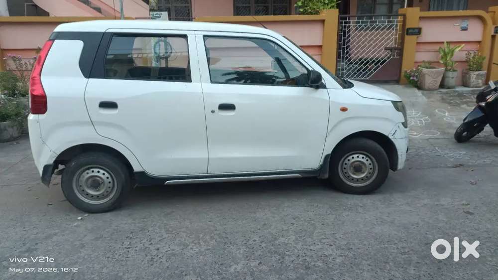 I Am Selling A Basic End Car, Best For Family