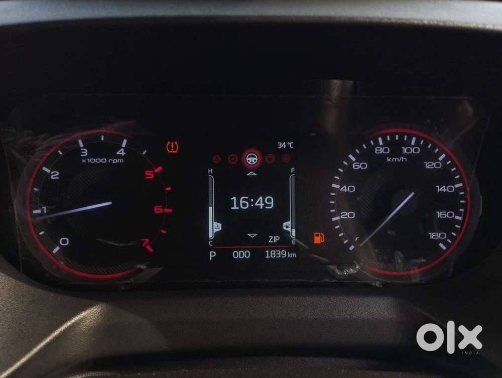 Mahindra Thar Roxx Mx5 Diesel At 2wd, 2026, Diesel
