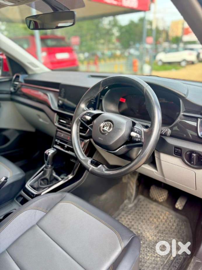 Skoda Kushaq 1.0 Tsi Style At, 2022, Petrol