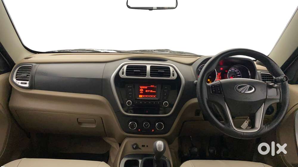 Mahindra Tuv 300 Mhawk100 T8, 2017, Diesel