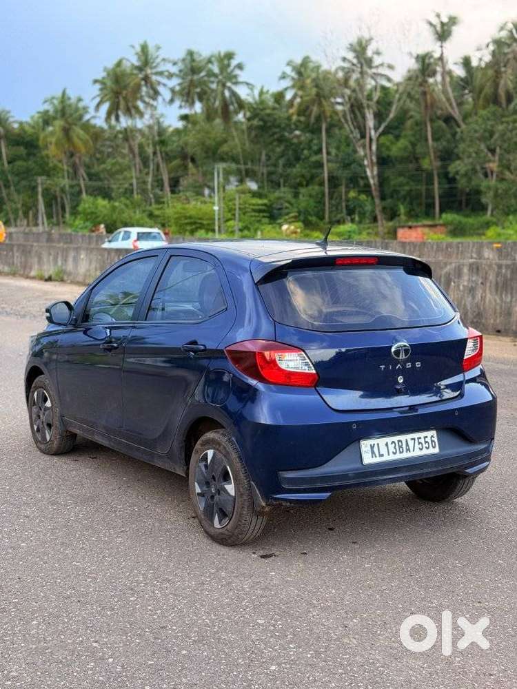 Tata Tiago 1.2 Revotron Xta, 2025, Petrol