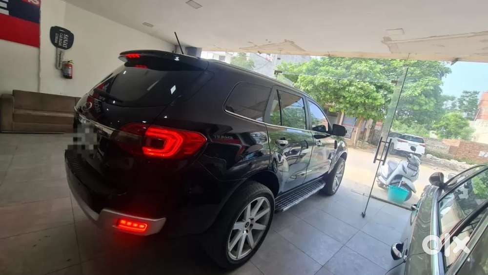 Ford Endeavour 3.2 Titanium At 4x4, 2017, Diesel