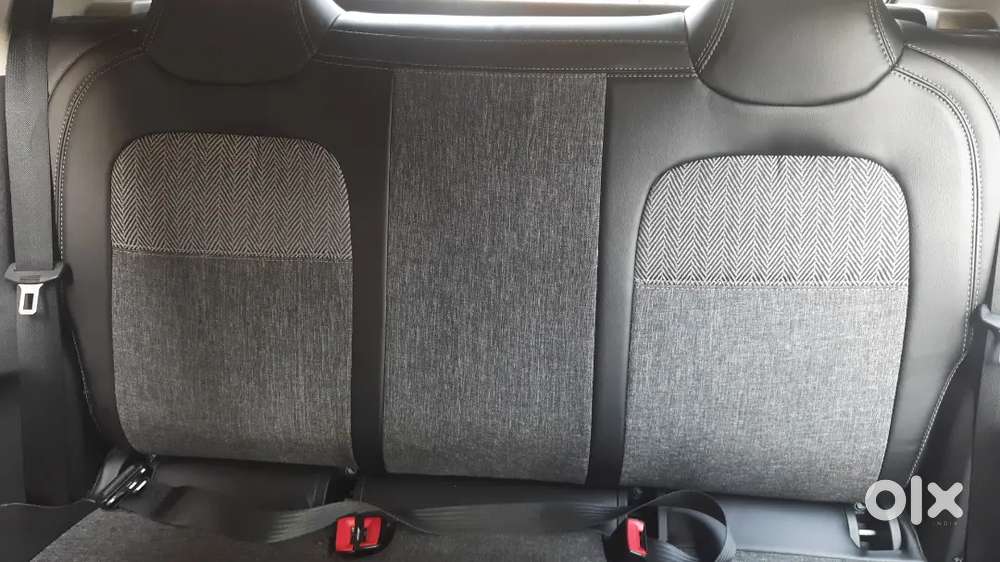 Tata Altroz 2023 Petrol 15000 Km Driven