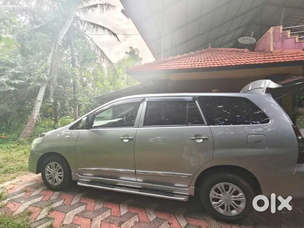 Toyota Innova 2015 Diesel 114000 Km Driven