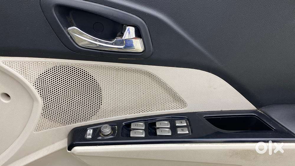 Mahindra Xuv300 W8 Option Diesel, 2019, Diesel