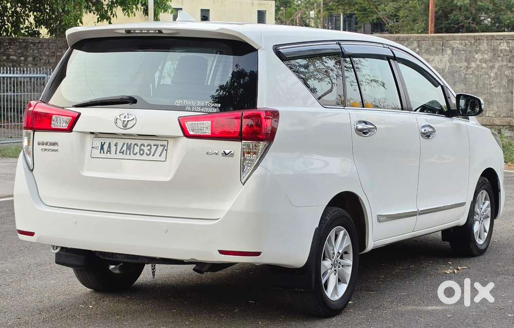 Toyota Innova Crysta 2.4 V, 2017, Diesel