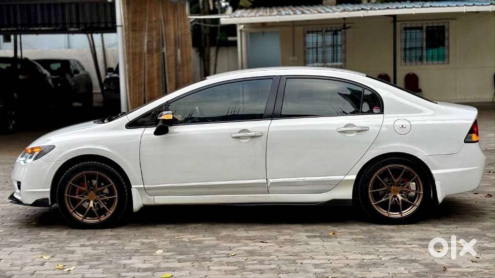 Honda Civic 1.8 V At, 2011, Cng & Hybrids